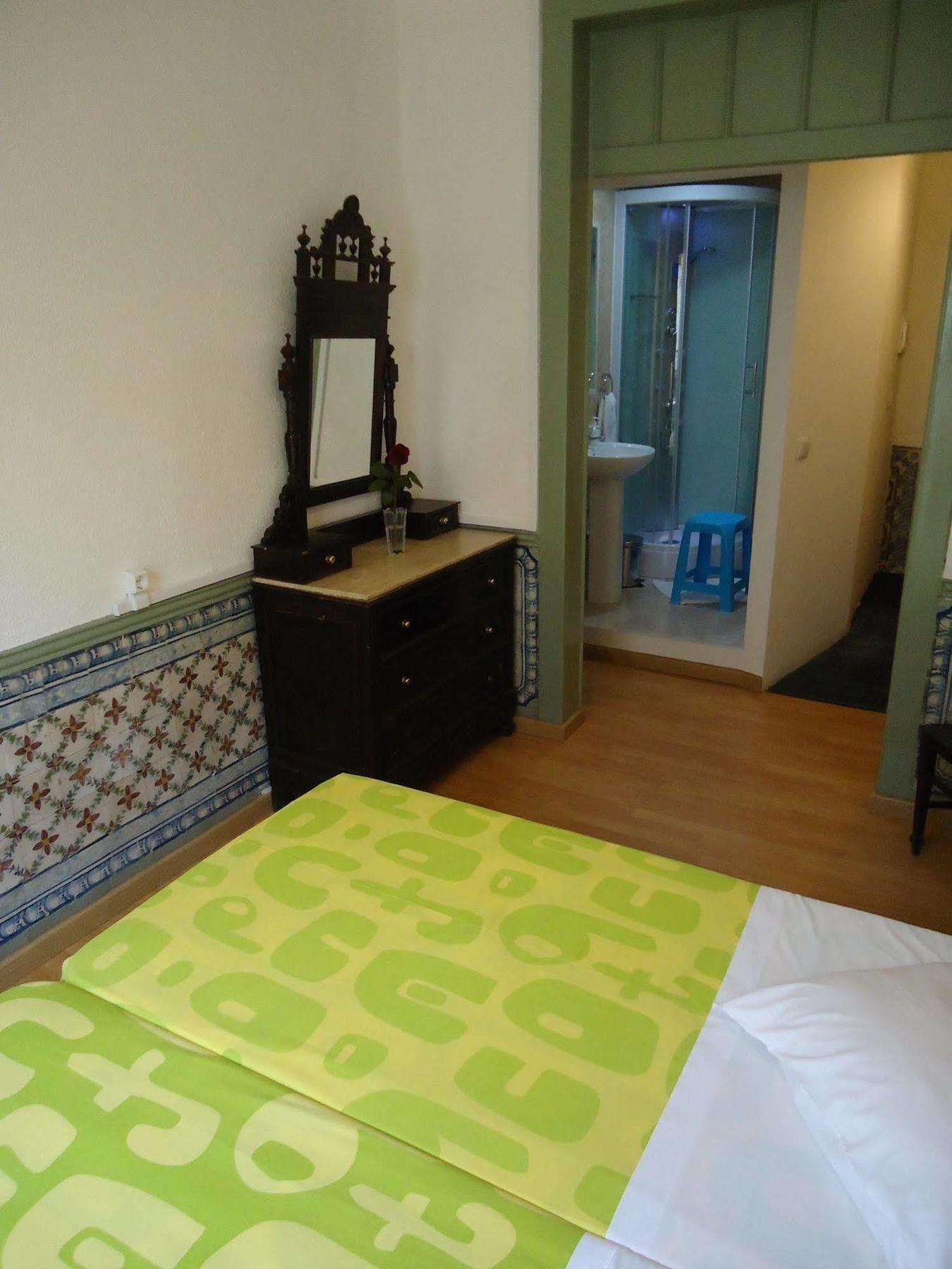 New Aljubarrota Guest House Лиссабон Экстерьер фото